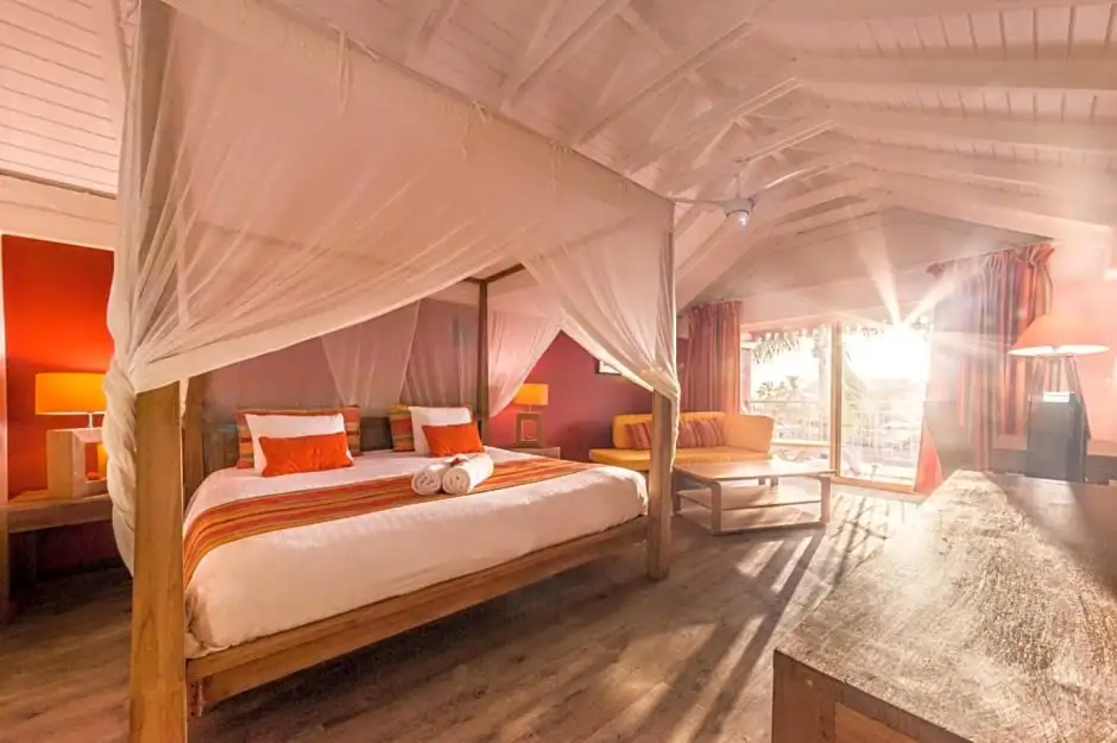 Palm Court Residence & Hotel at Orient Beach