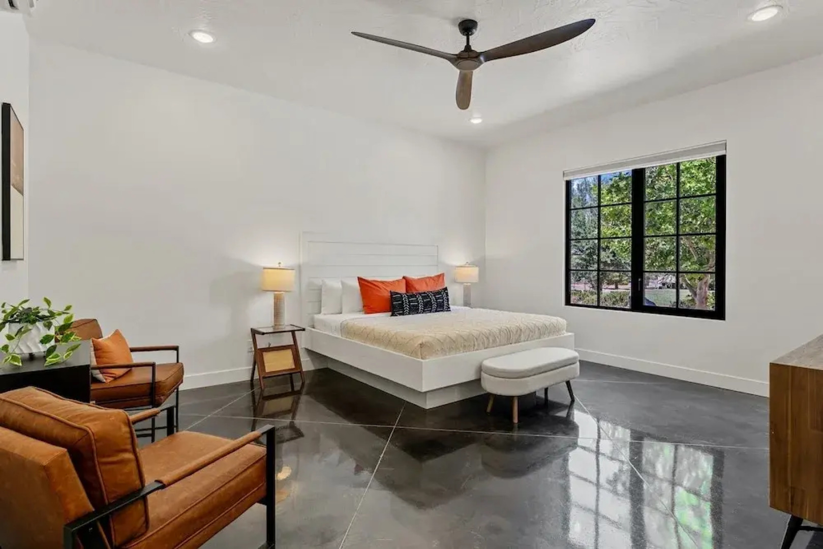 Desert Jewel With Private Gym And Pool 4 Bedroom Townhouse