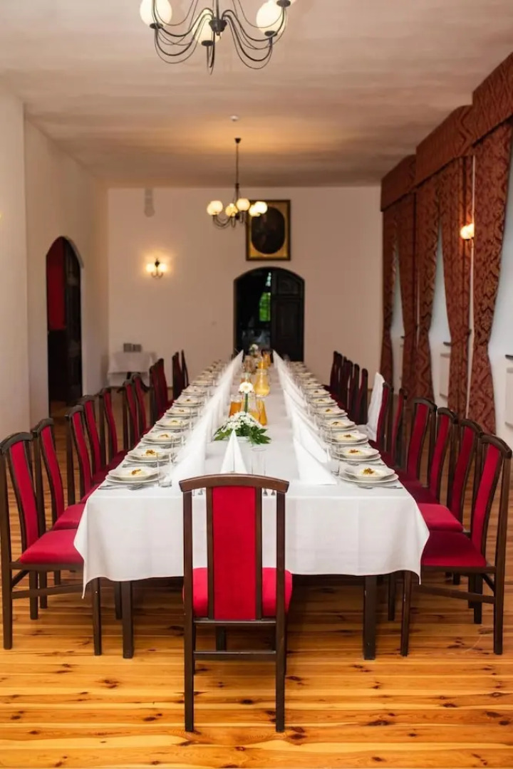 Oficyna przy Pałacu Krobielowice