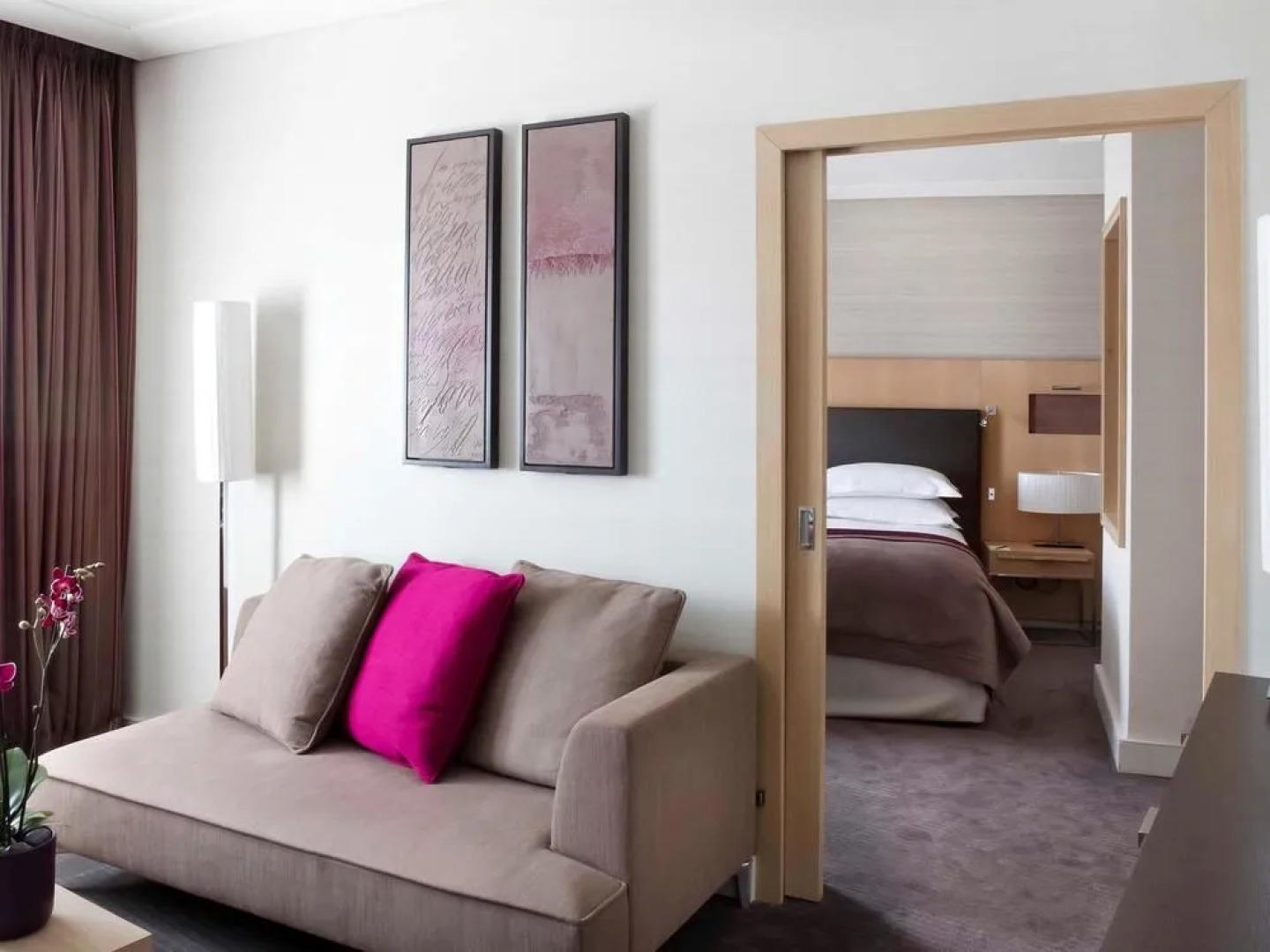 Nest Hotel Paris la Défense - MGallery Collection