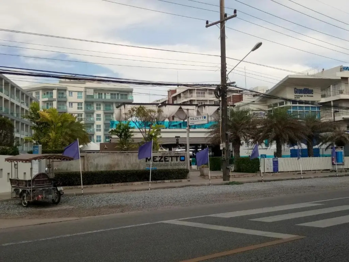 Mosaic Condominium by Malai