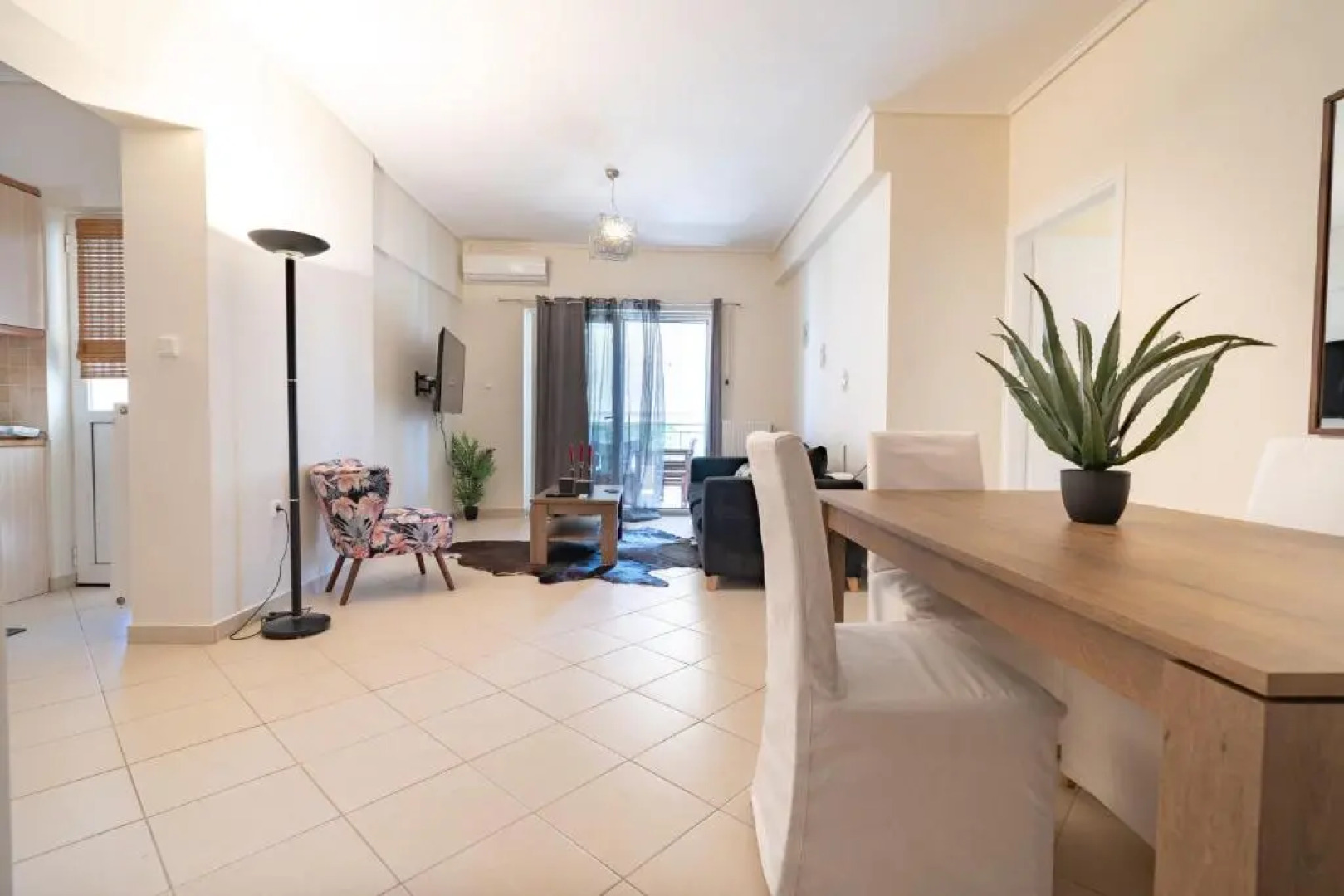 Koropi 3 bedroom Apartment 4 pers