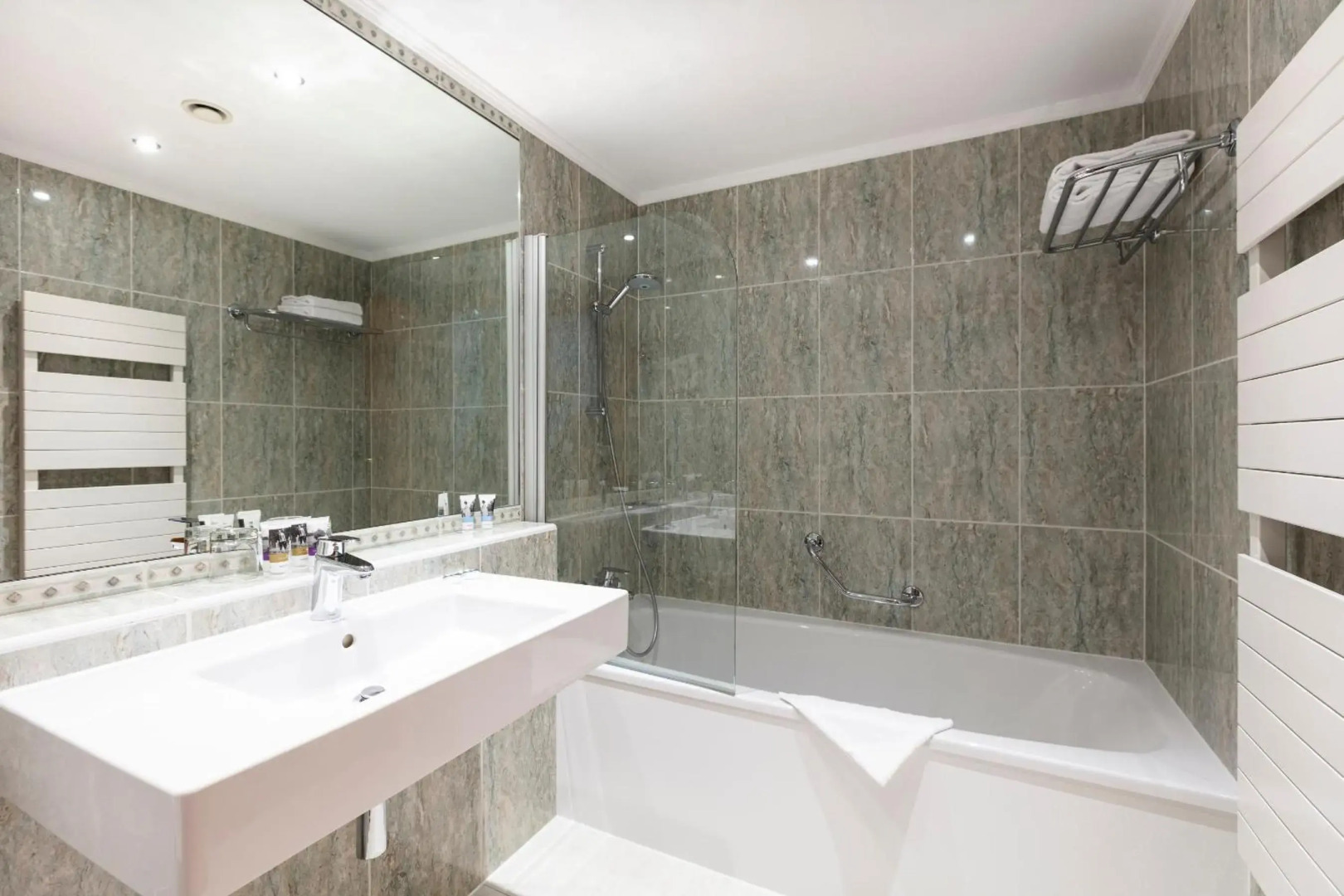 Hotel Mercure Luxembourg Kikuoka Golf & Spa