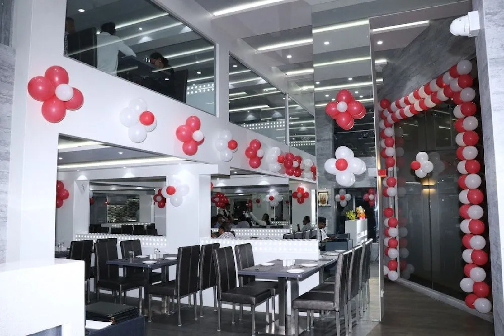 Hotel Palms Residency