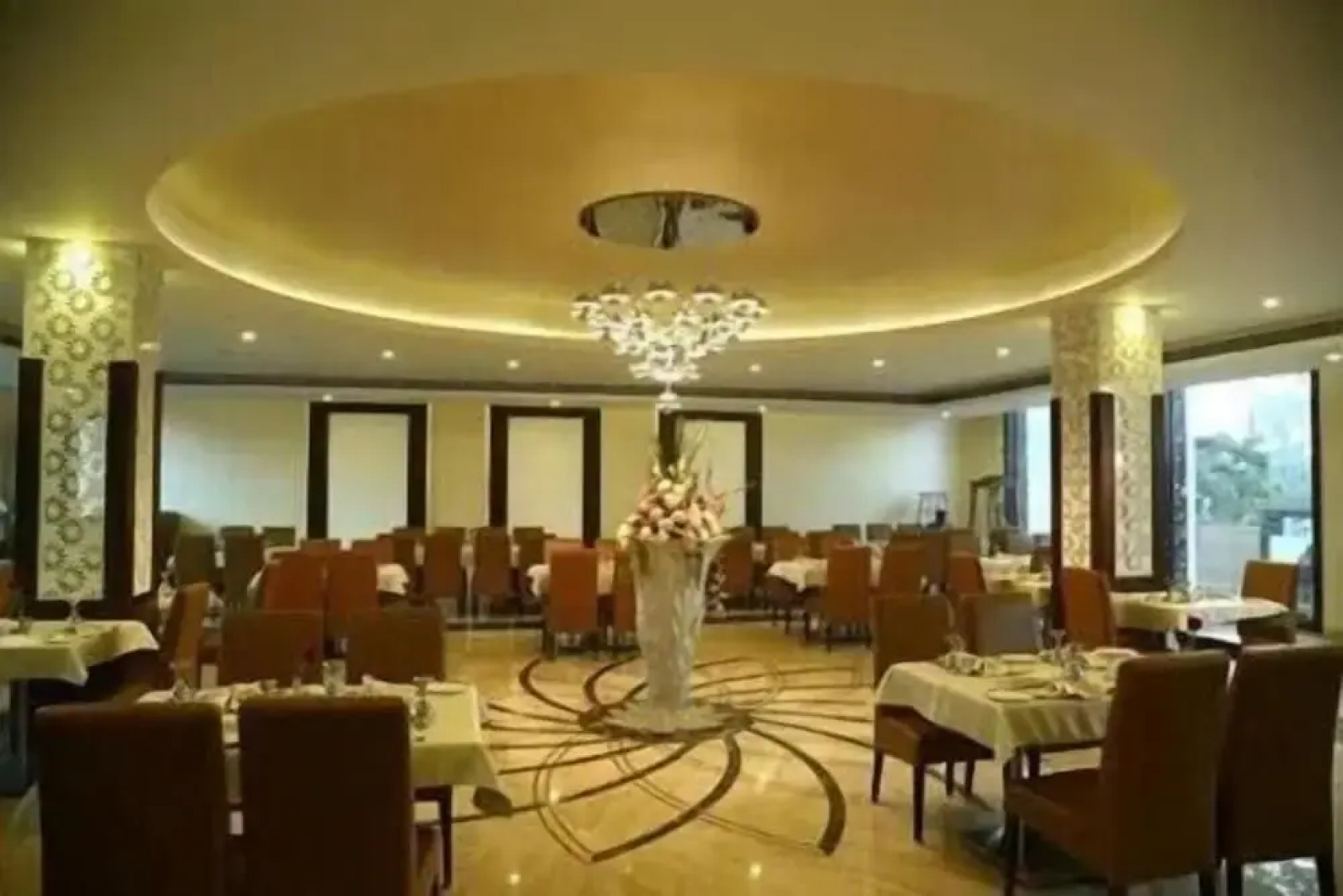 Wingston A Treehouse Hotel-Goverdhan