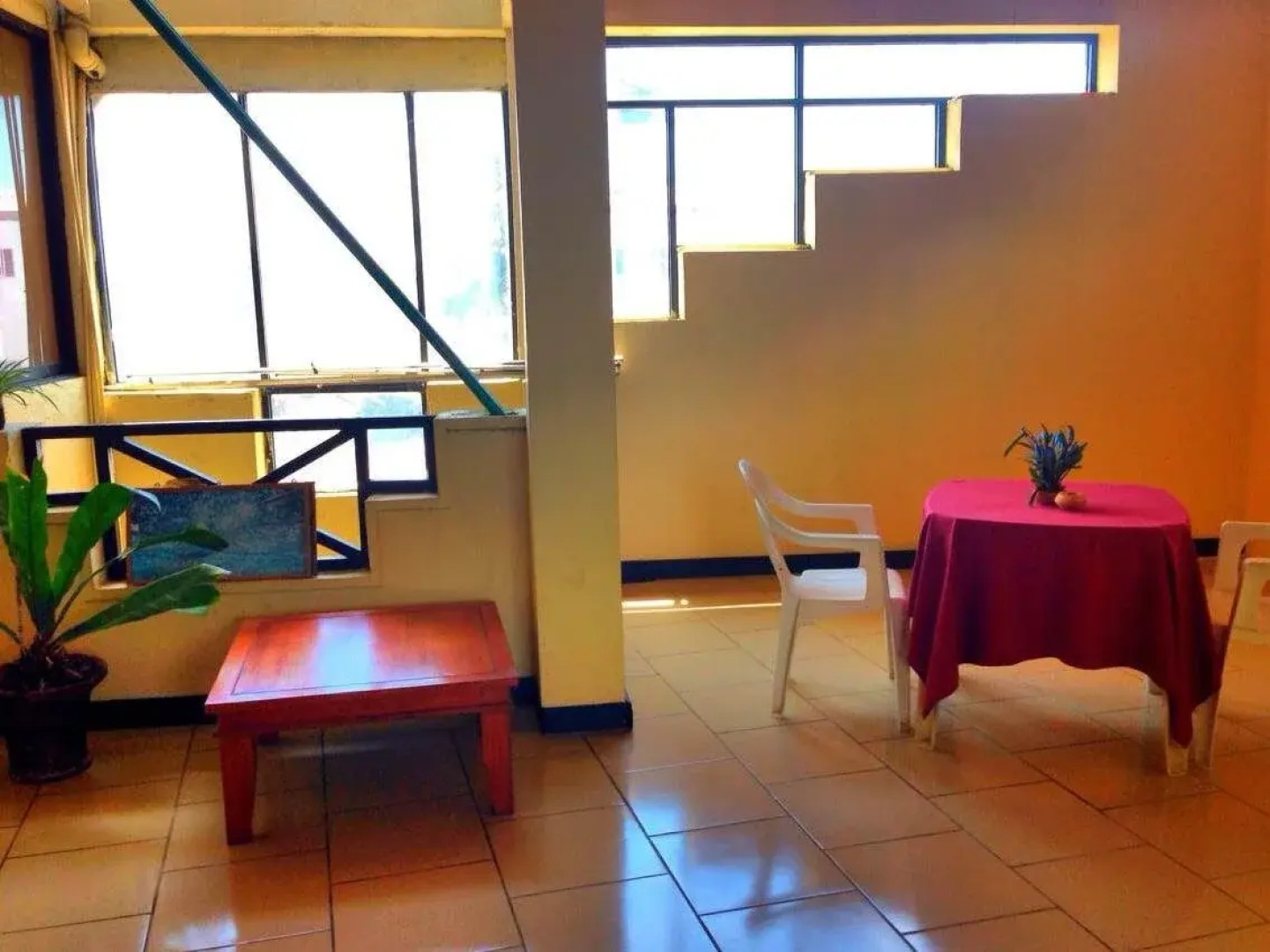 Sana's Beach Guesthouse and Restaurant