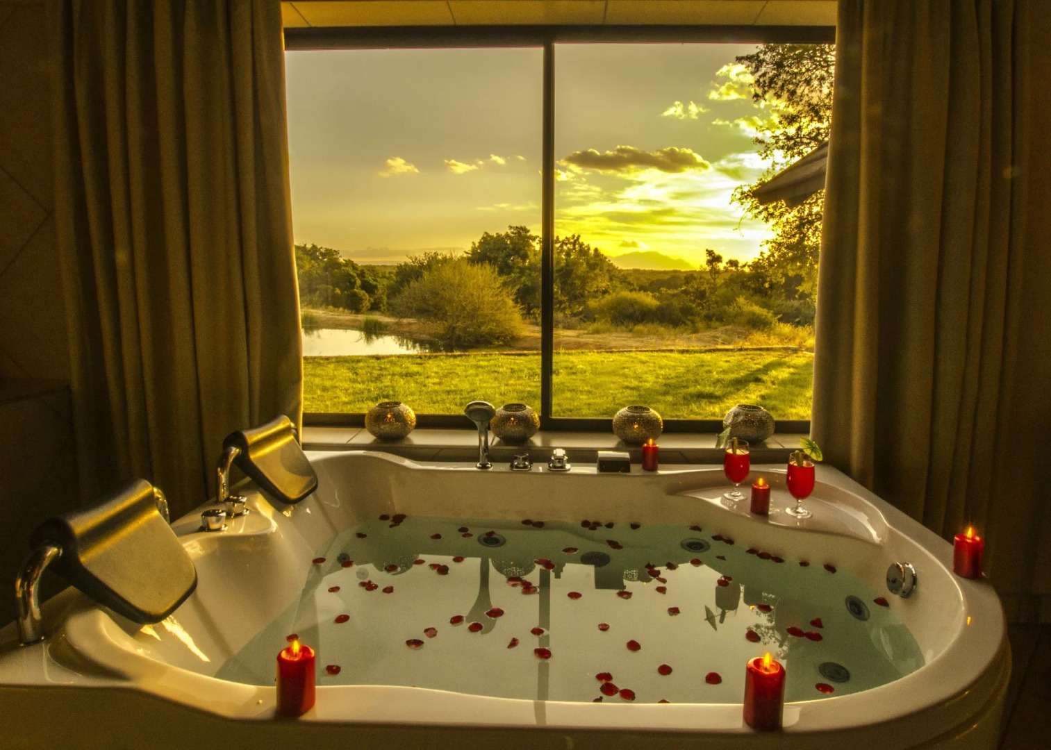 Elandela Private Game Reserve & Luxury Lodge