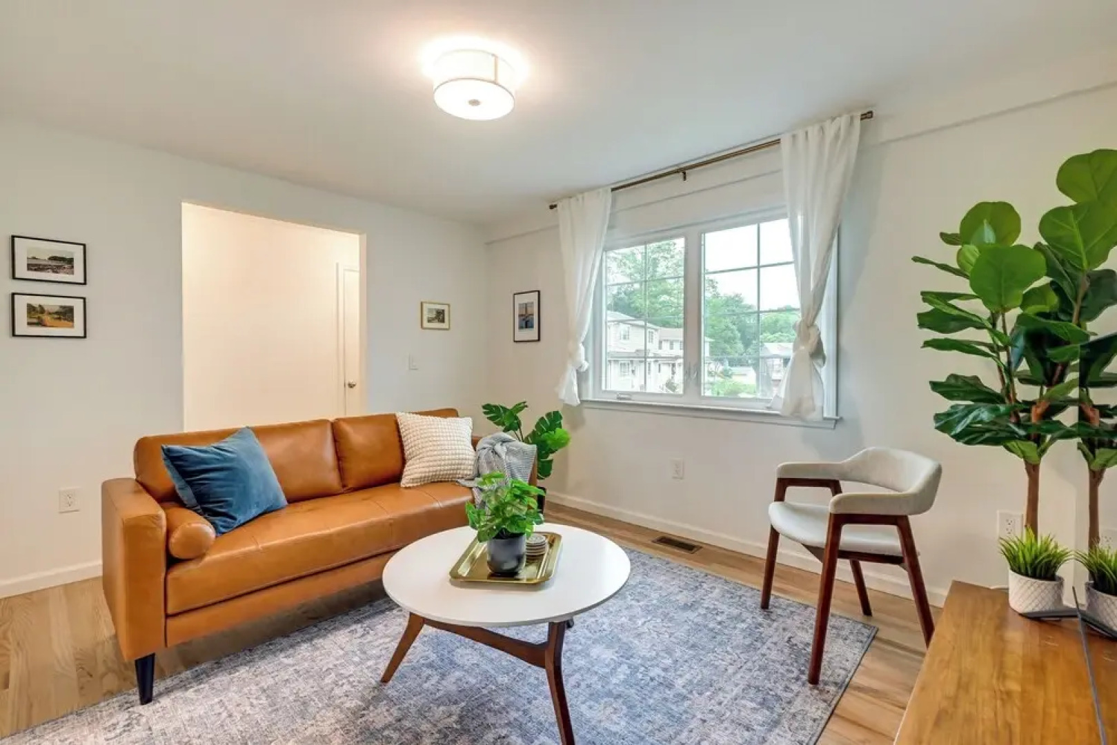 Glen Cove Vacation Rental < 1 Mi to Downtown!