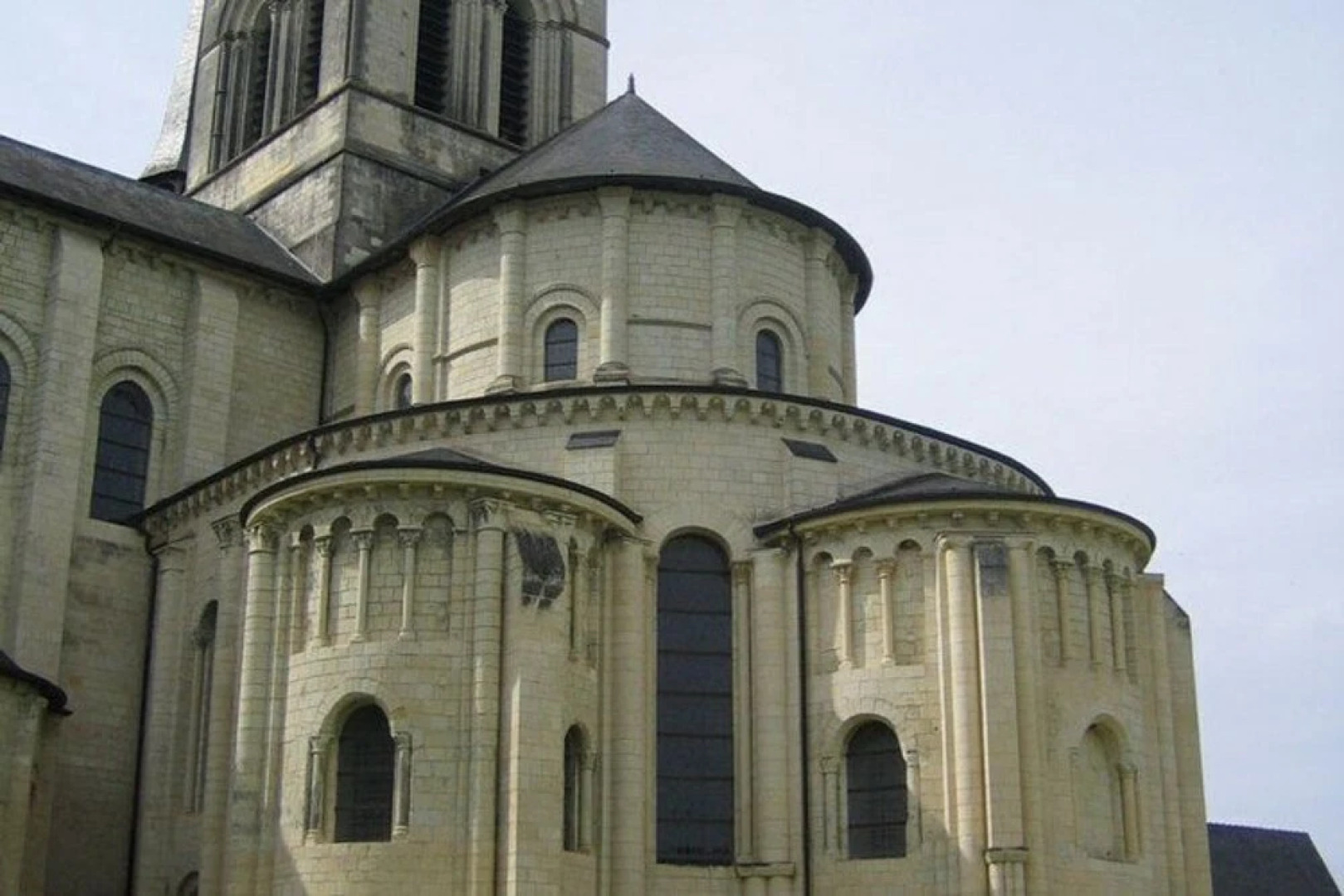 Apartment with balcony or terrace in the wooded Loire Valley