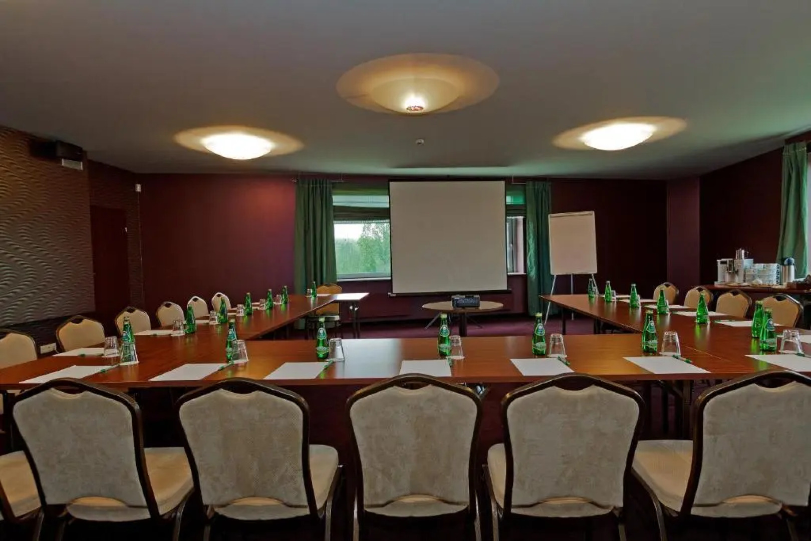 Hotel Victor Pruszków DeSilva