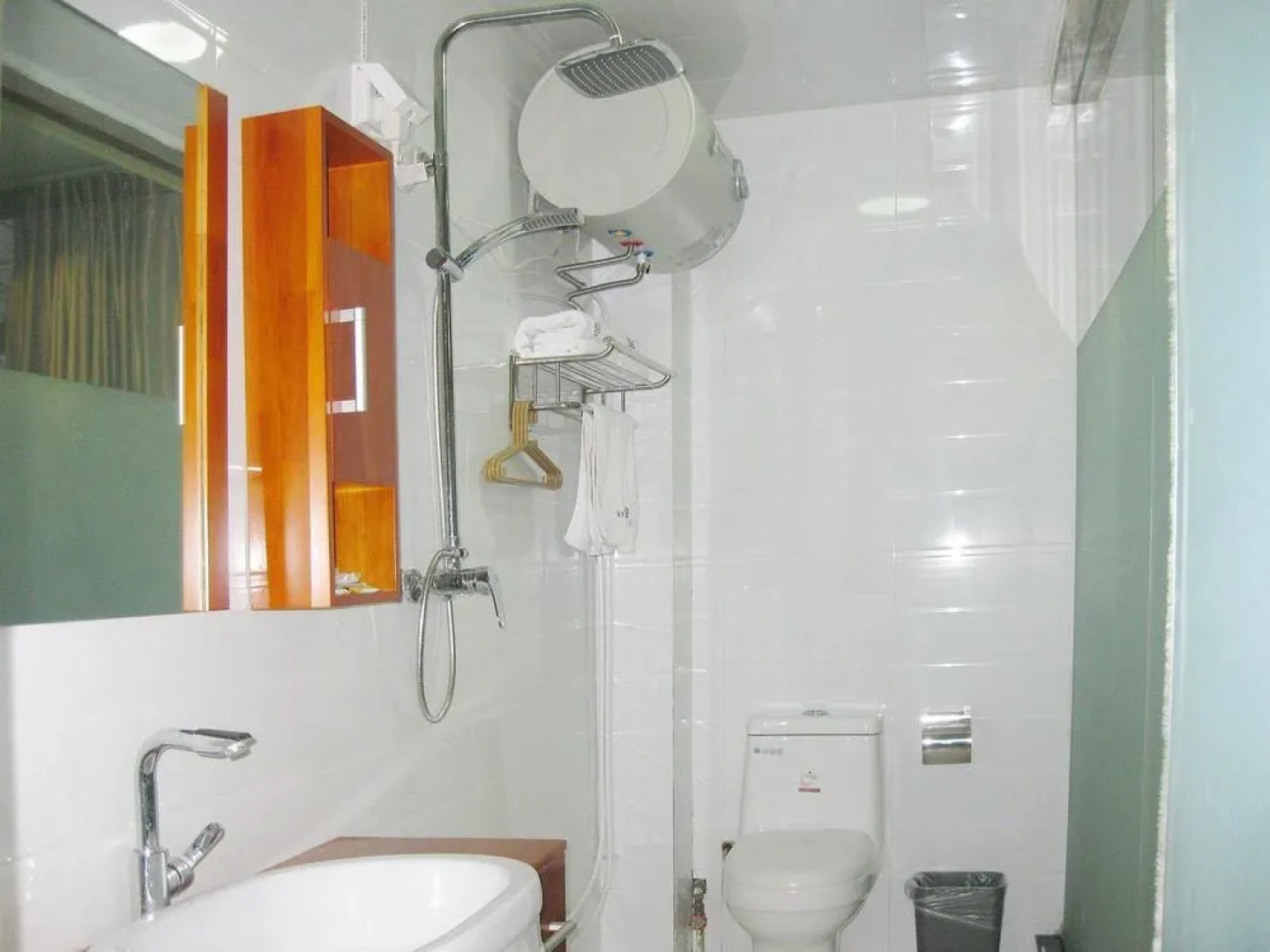 Huijia Business Hotel (Handan Wanda Plaza Melody City Branch)