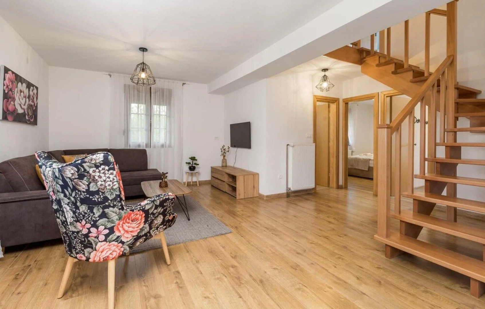 Amazing Home in Otocac With Wifi, 4 Bedrooms and Outdoor Swimming Pool