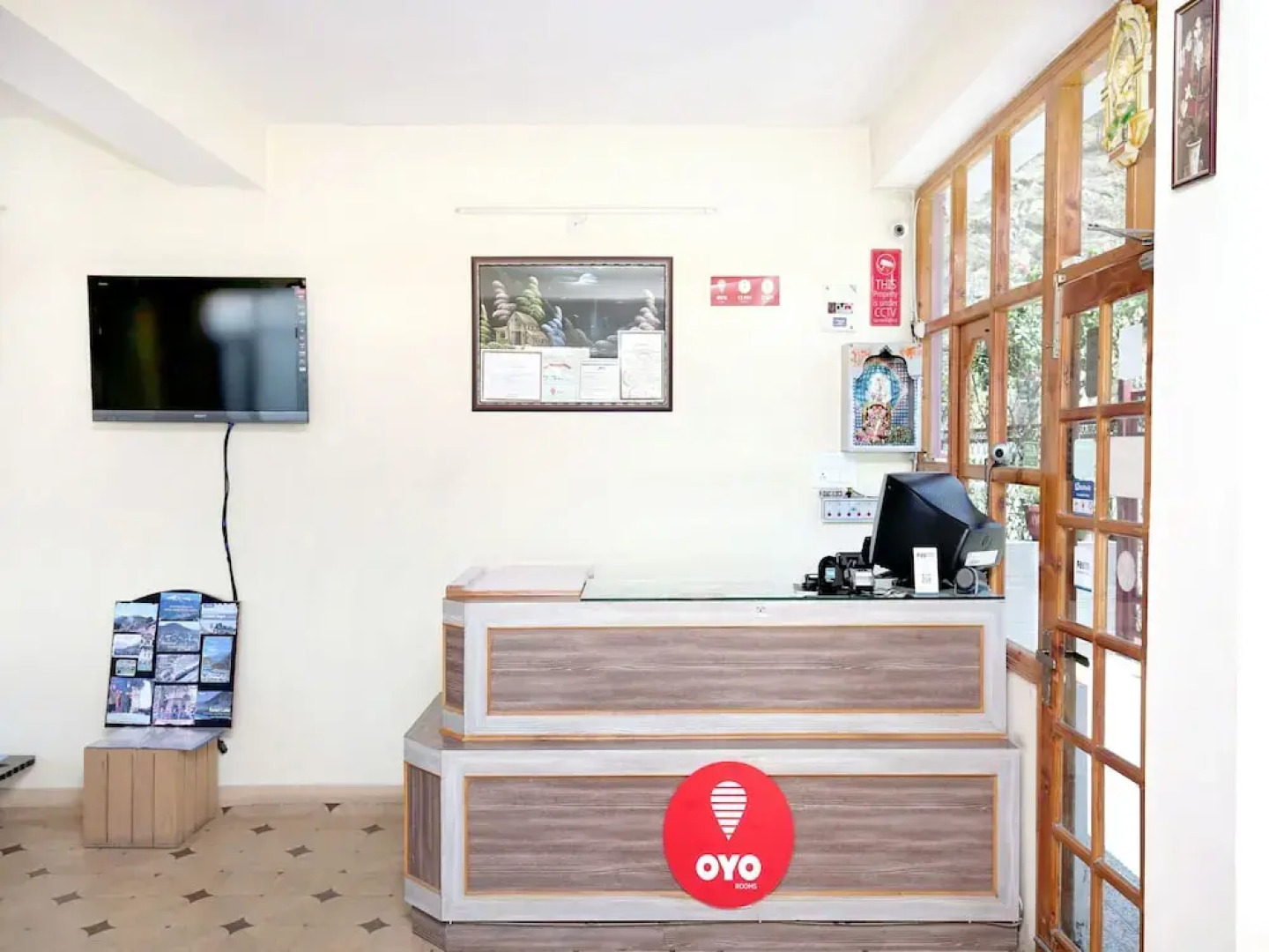 OYO 14106 Home Exotic Hill View Shoghi