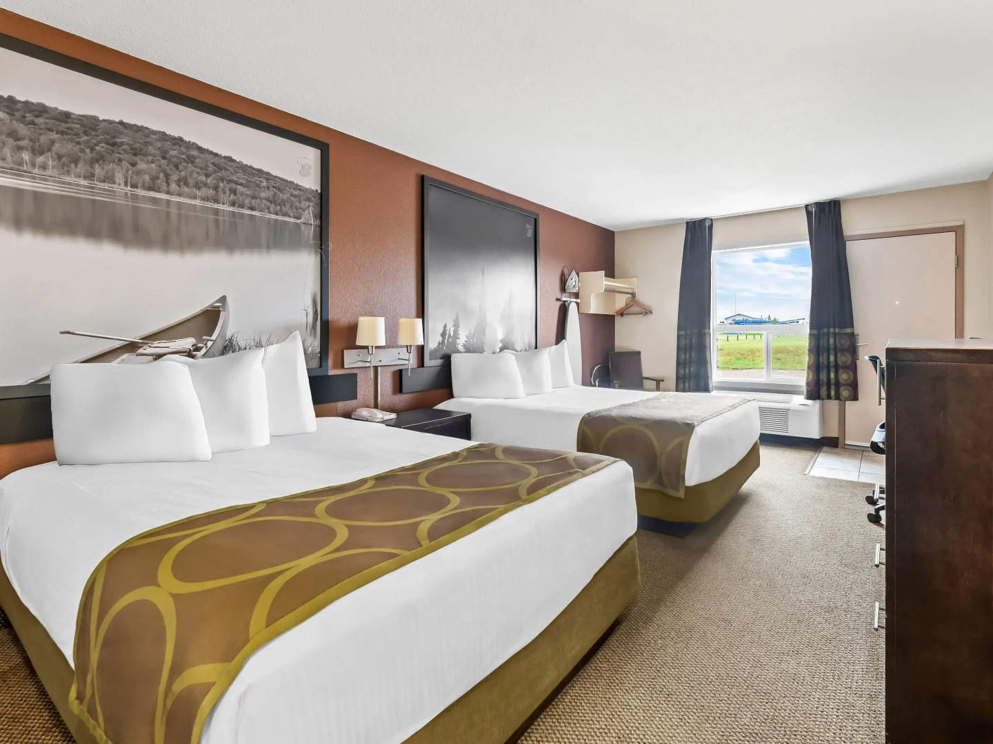 Super 8 by Wyndham Meadow Lake