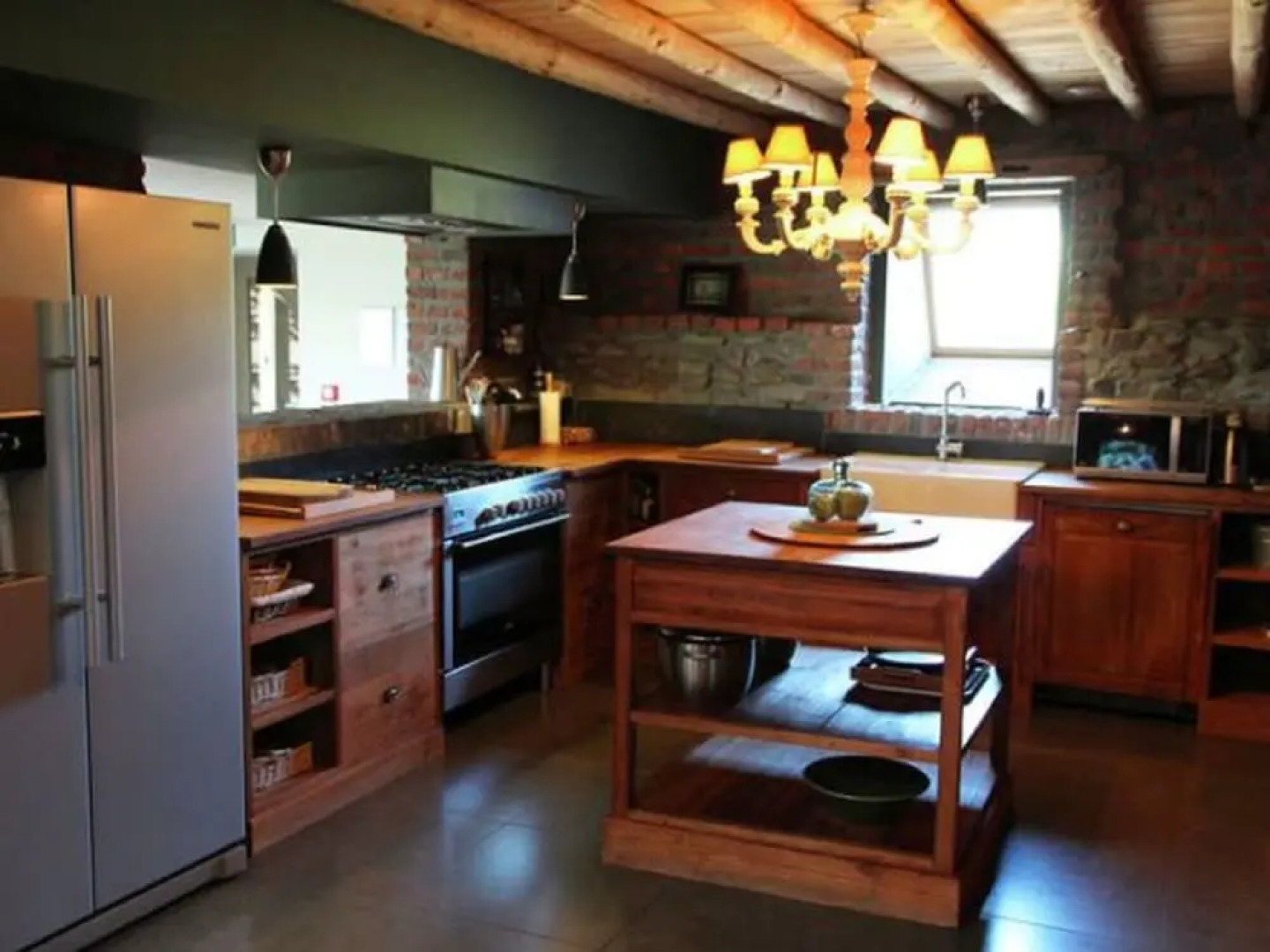 Spacious Holiday Home in Marche-en-famenne With Pool