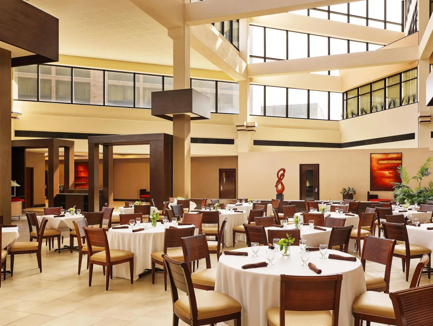 Sheraton Lisle Naperville Hotel