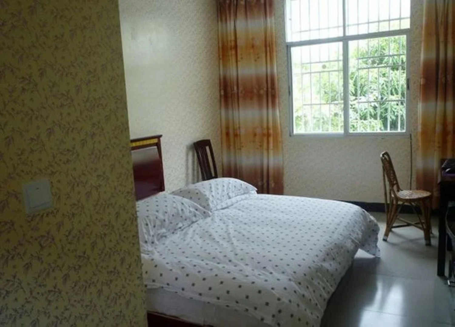 Jinghong Xiaomanting Inn