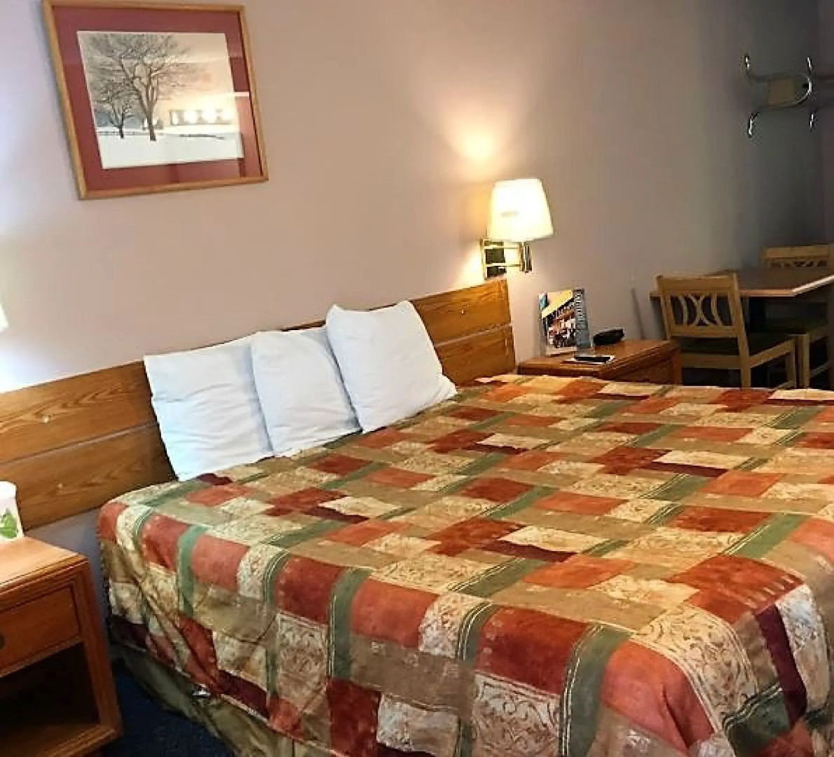 Country Club Inn