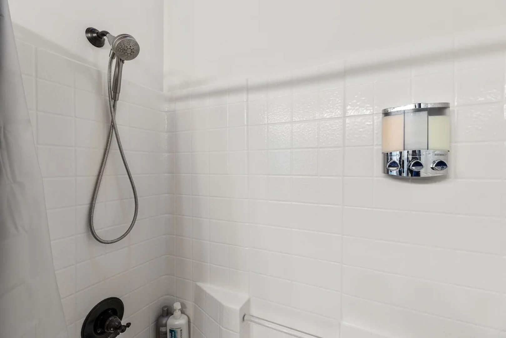 Spacious A-frame Pines Cabin 12 Beds Loft Game Room