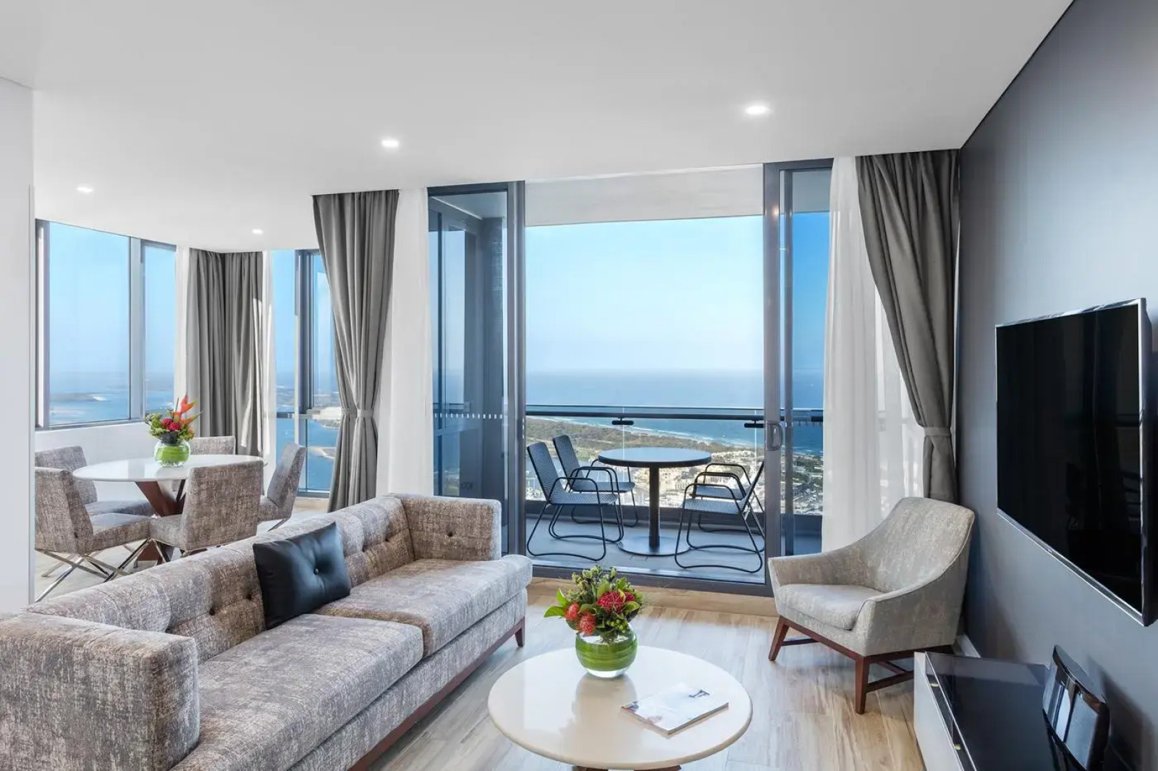Meriton Suites Southport, Gold Coast