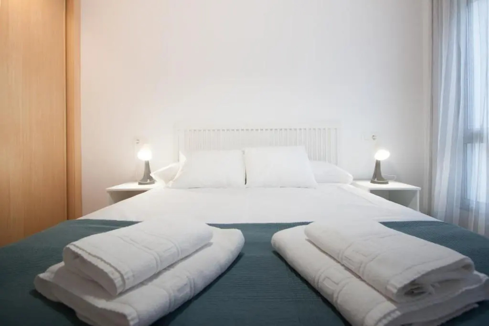 Esguil, apartamento con piscina, a 3 km de la playa