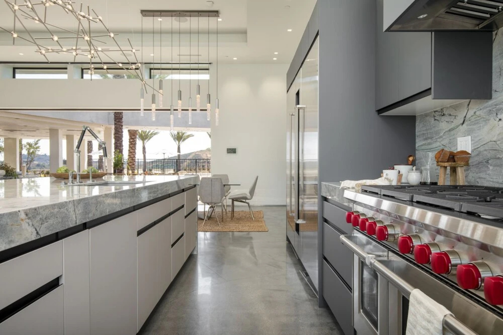 Oasis Del Sol by AvantStay Pool, Hot Tub, Views, Outdoor Dining, Open Spaced Living Area