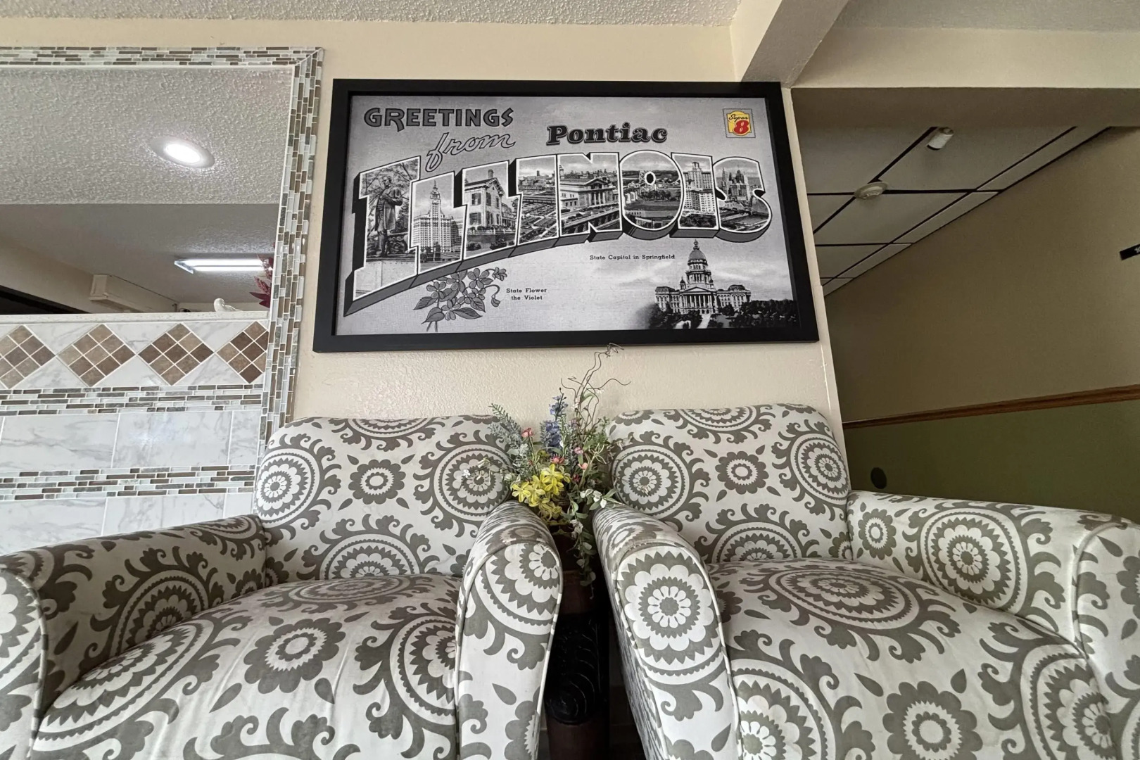 Super 8 by Wyndham Pontiac