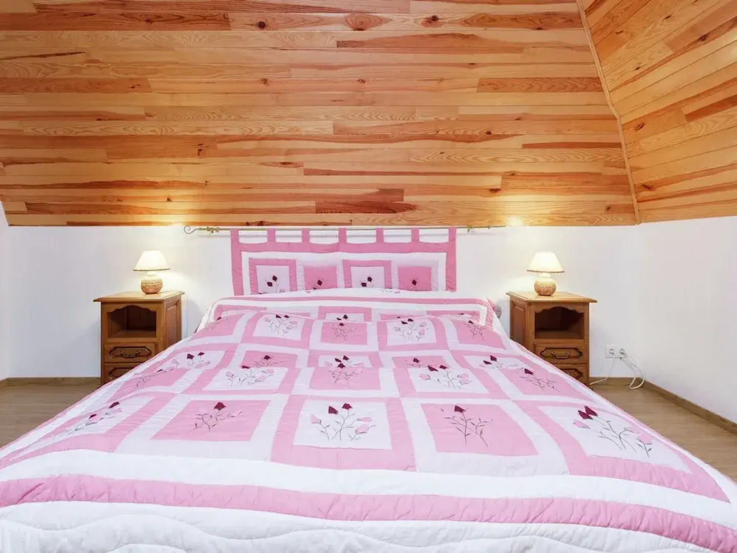 Holiday Home in Auvergne With Roofed Garden and Terrace