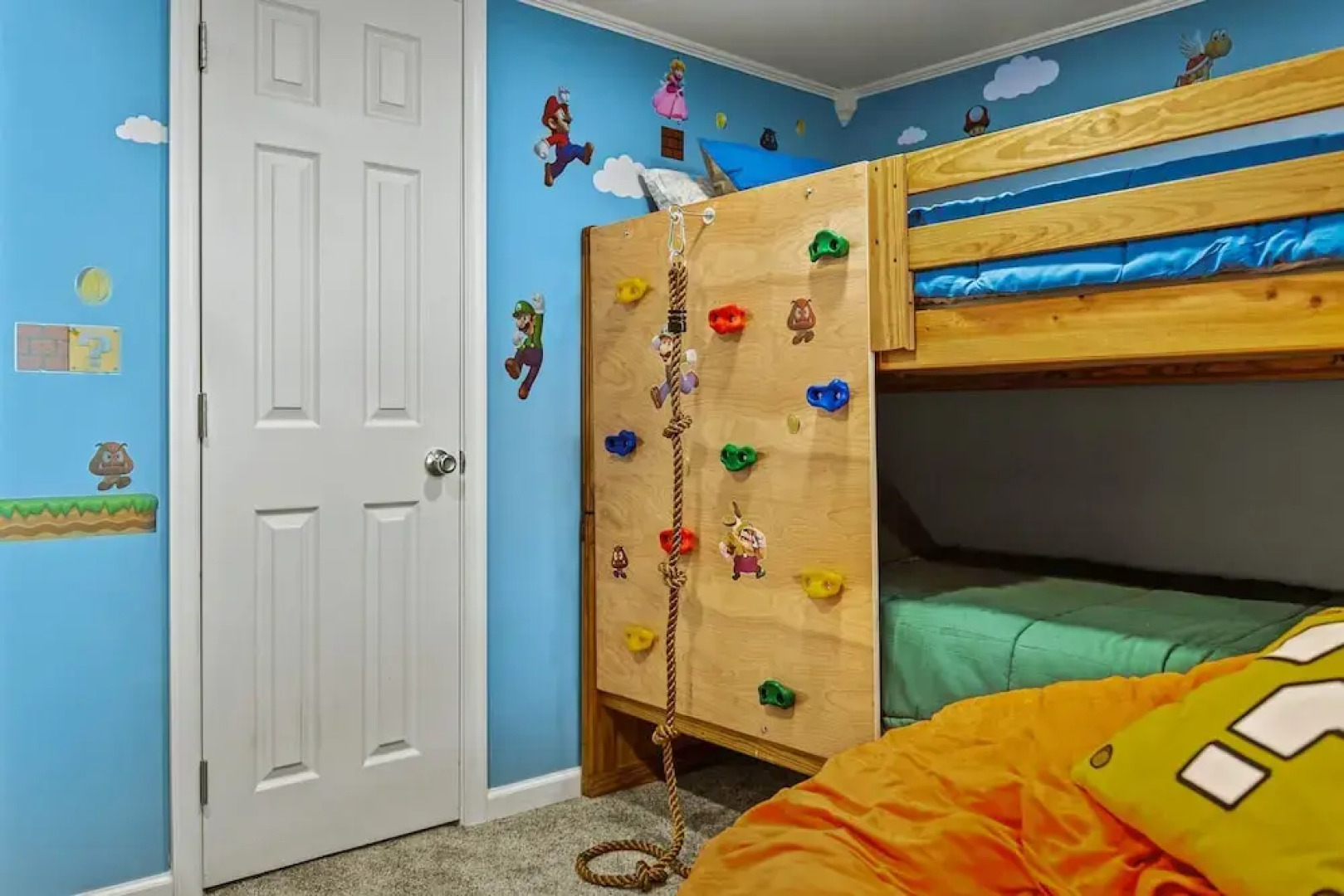 Slopeside Escape by Avantstay Walk to Ski Lifts Arcade Games Shuffleboard