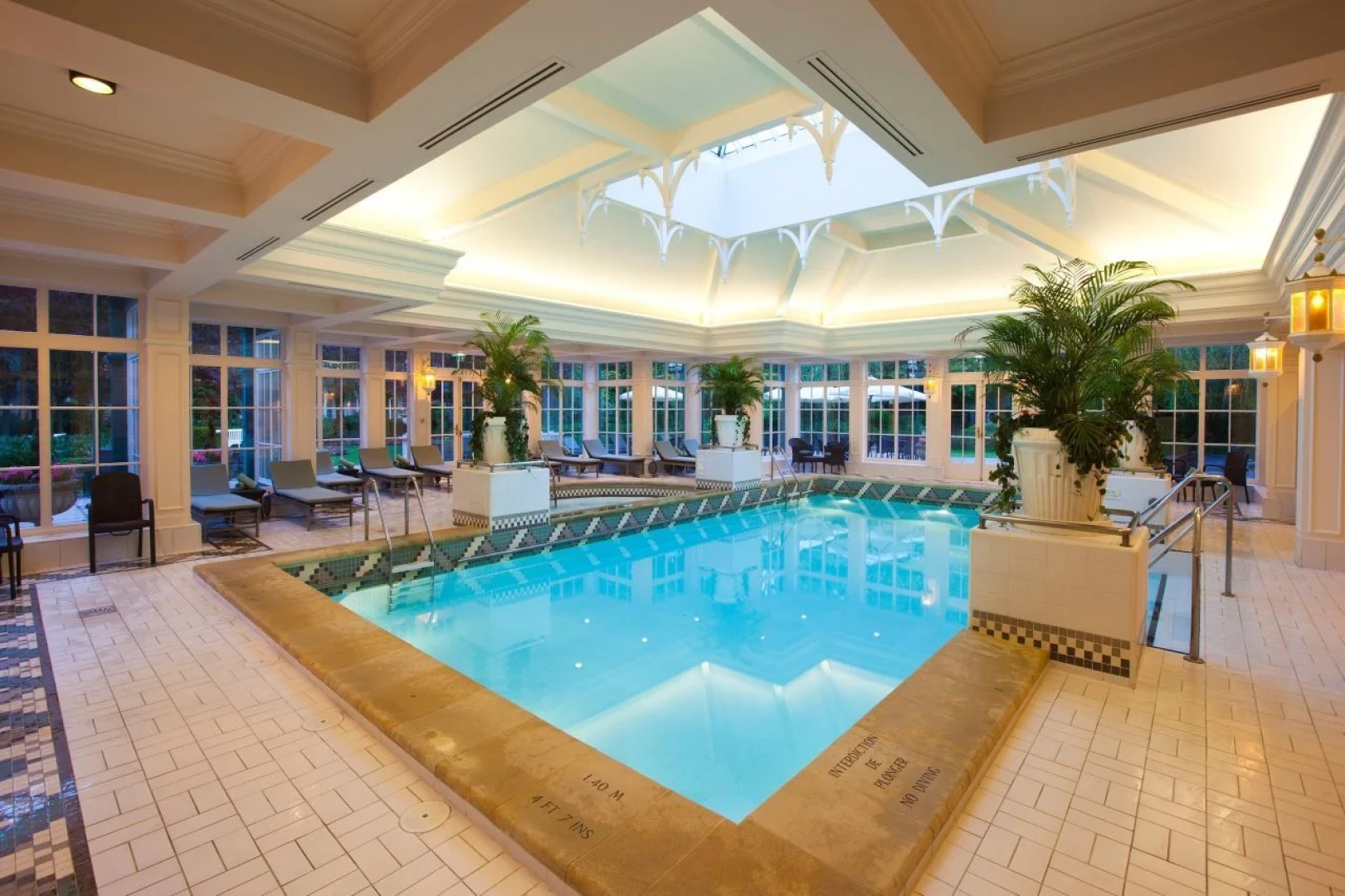 Отель Disneyland