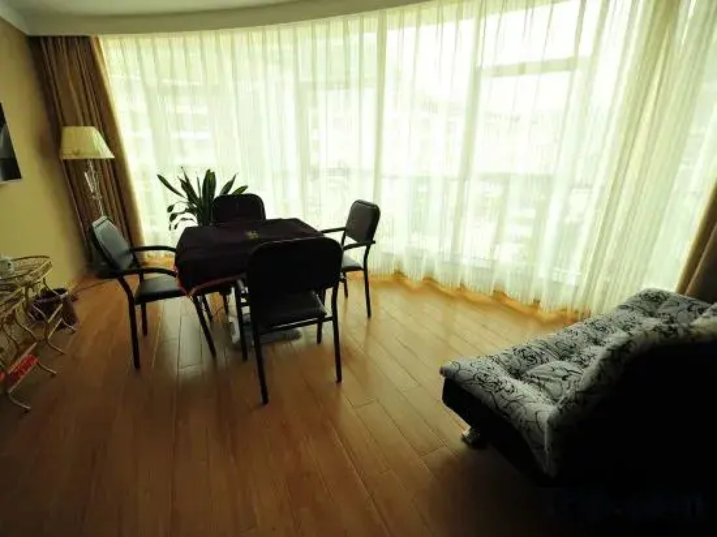 Lifeng Business Hotel