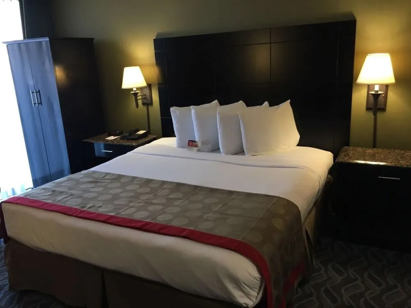 Ramada By Wyndham Newburgh/West Point