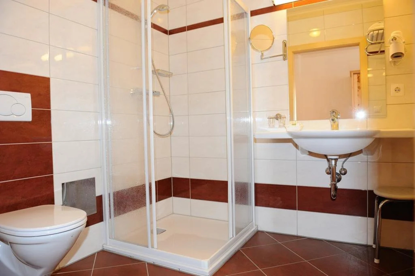 Hotel-Gasthof-Fleischerei - Zur alten Post