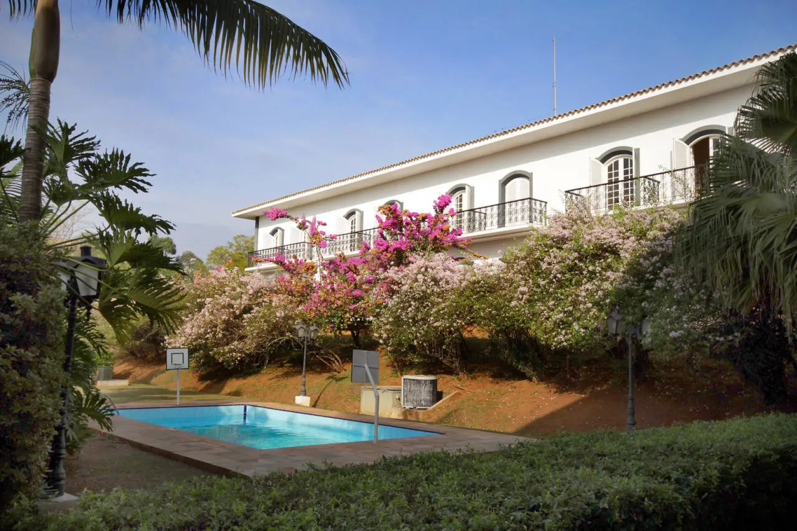 San Raphael Country Hotel