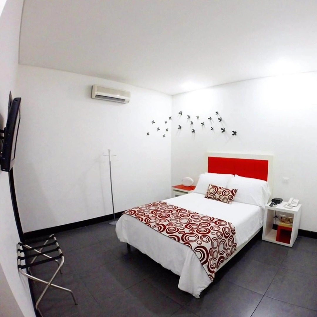 Hotel Merlott Lleras