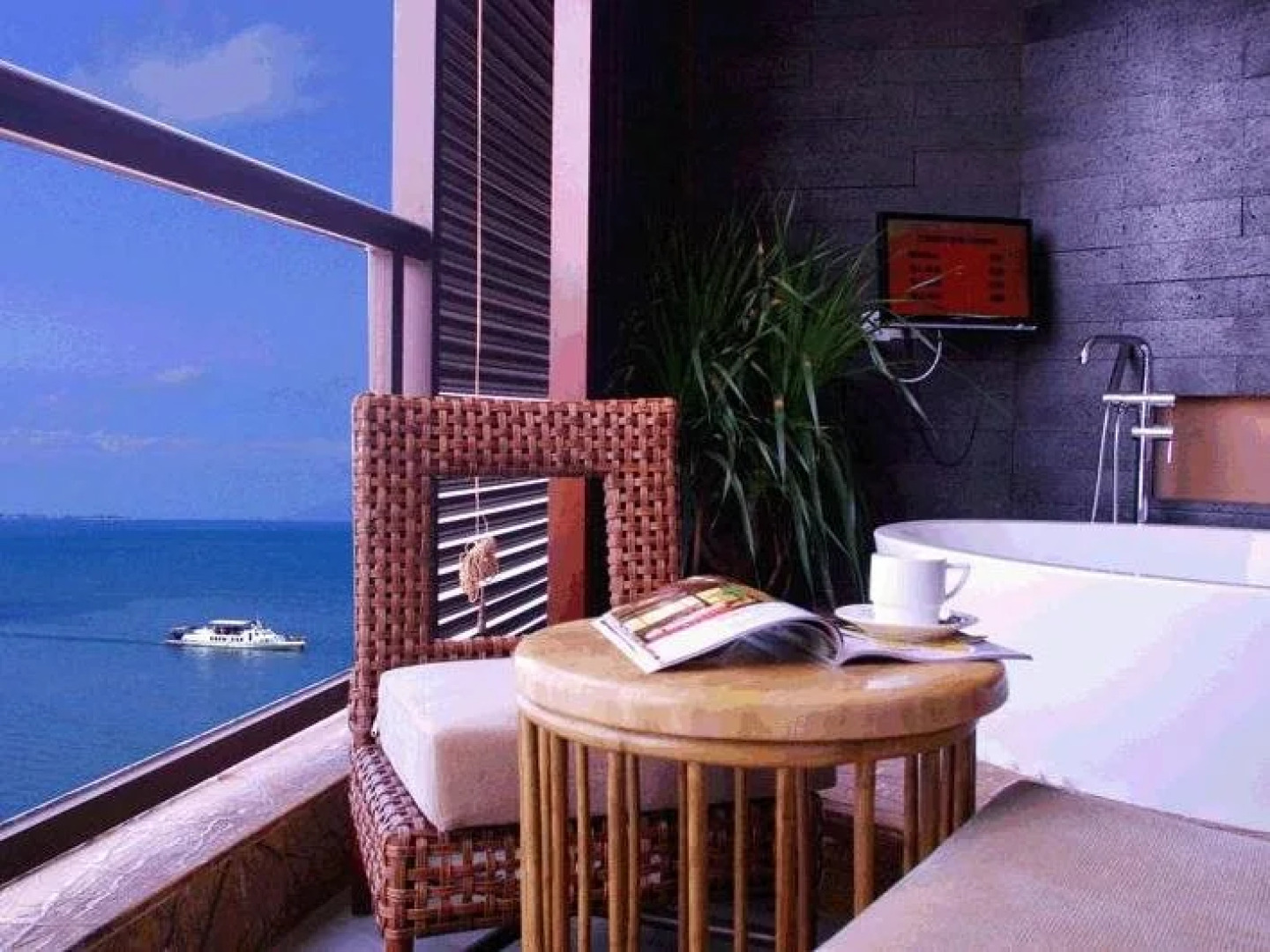 Отель Sanya Marina Spa