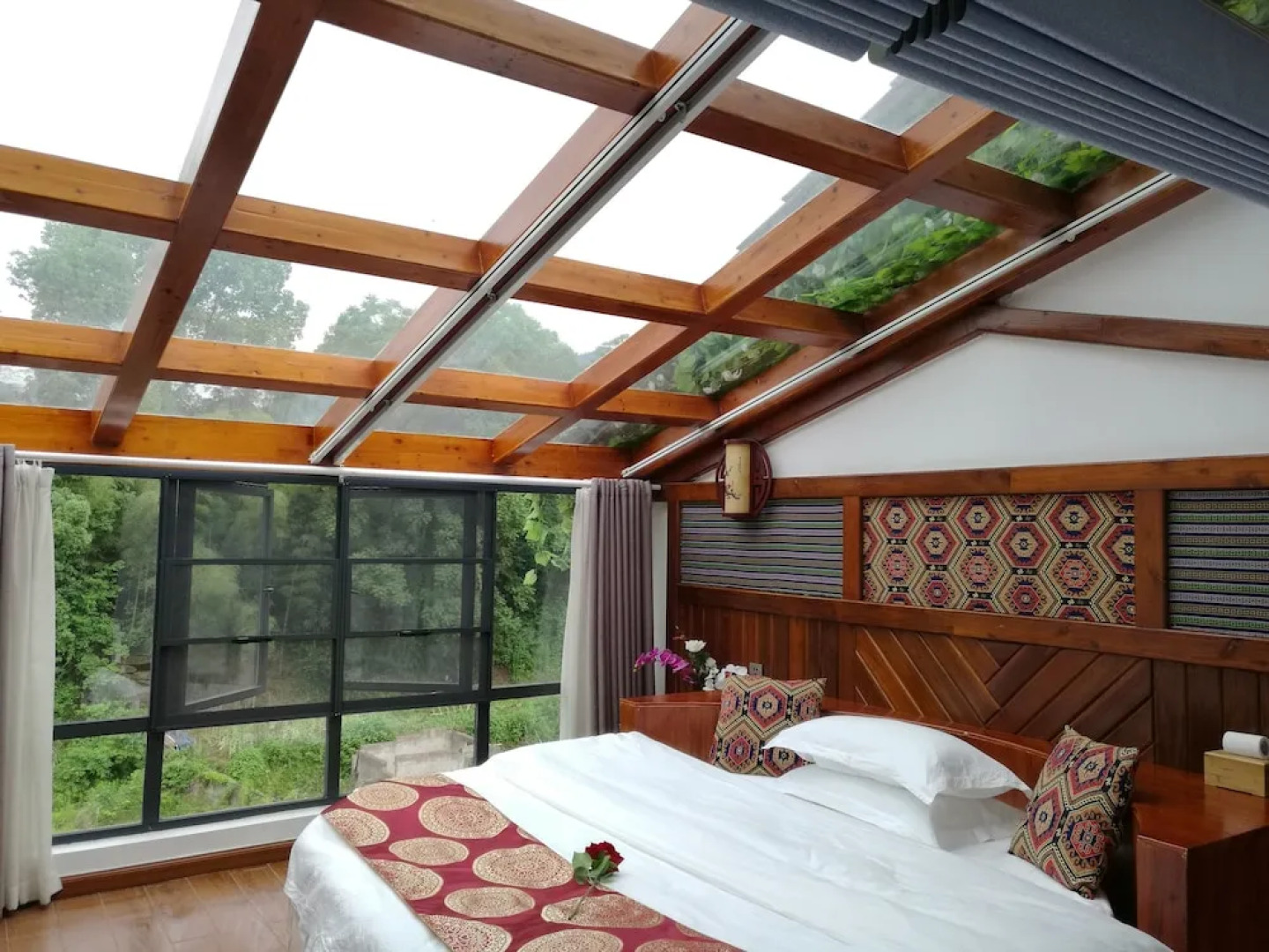 5 Yue Zhangjiajie Wulingyuan Branch