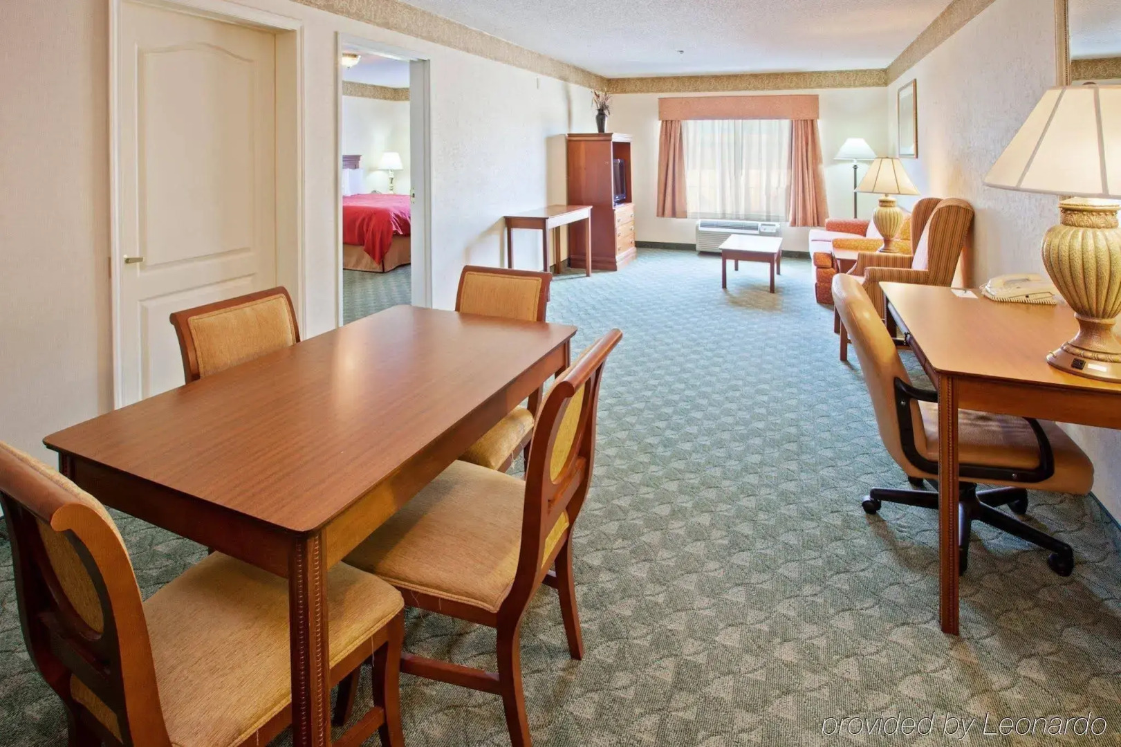 Red Roof Inn & Suites Berea