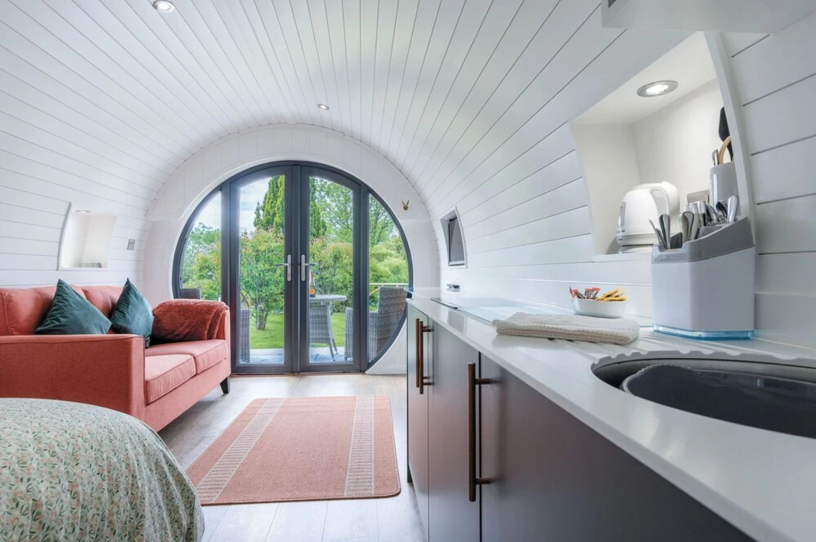 Woody's - 1 Bedroom Pod - Cold Inn