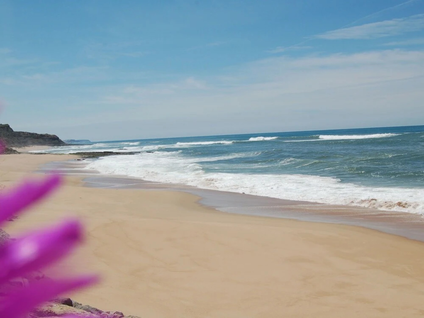 Modern villa with private pool just 400m from the sea