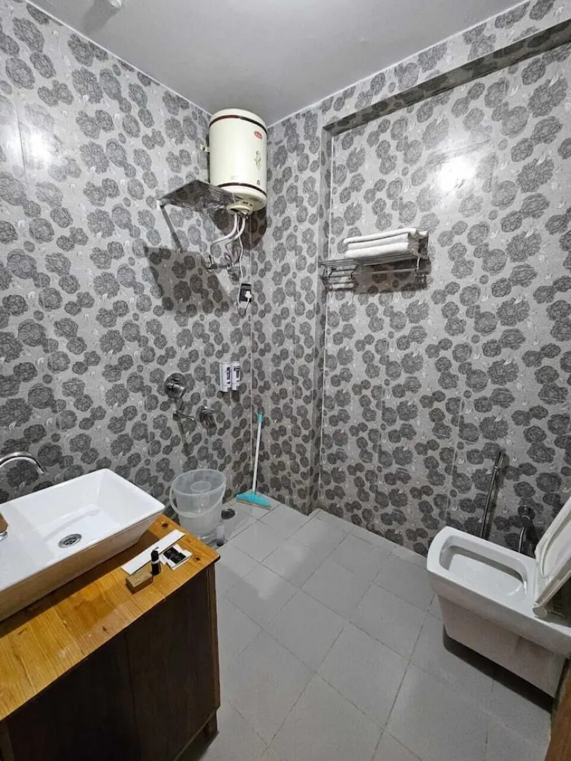 The Black Morel Hotel & Restaurant