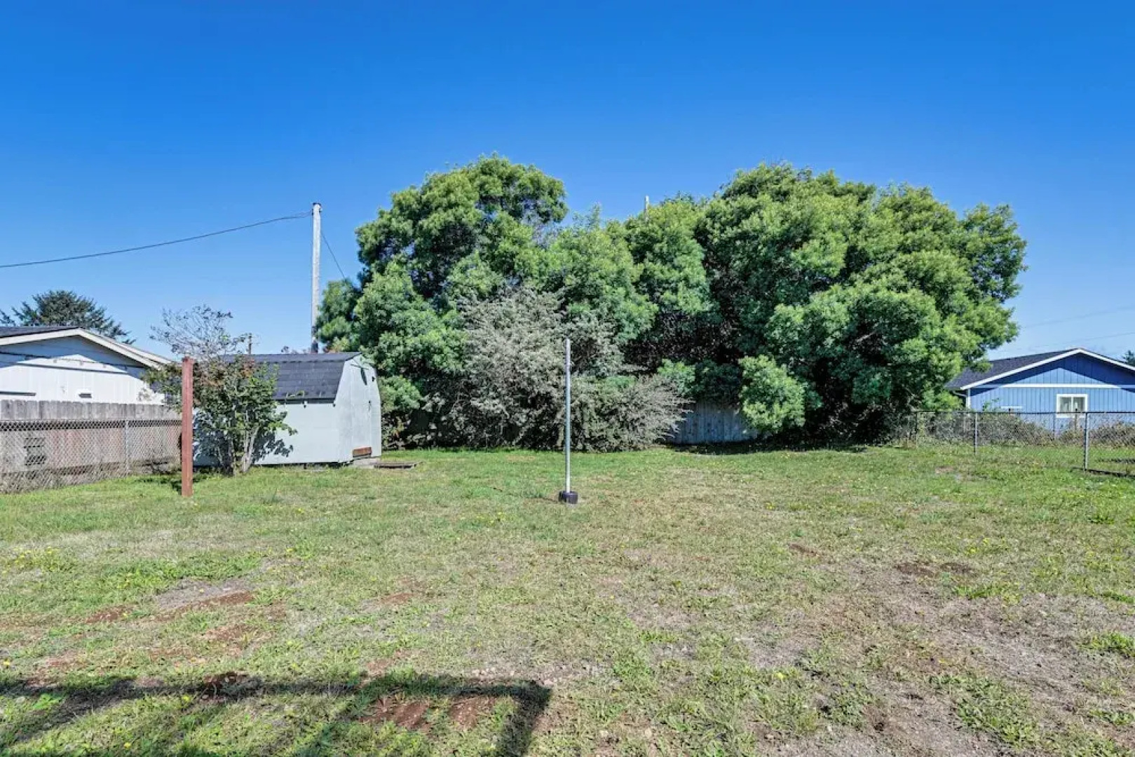 Updated Home 2 Mi to Beach in Crescent City!