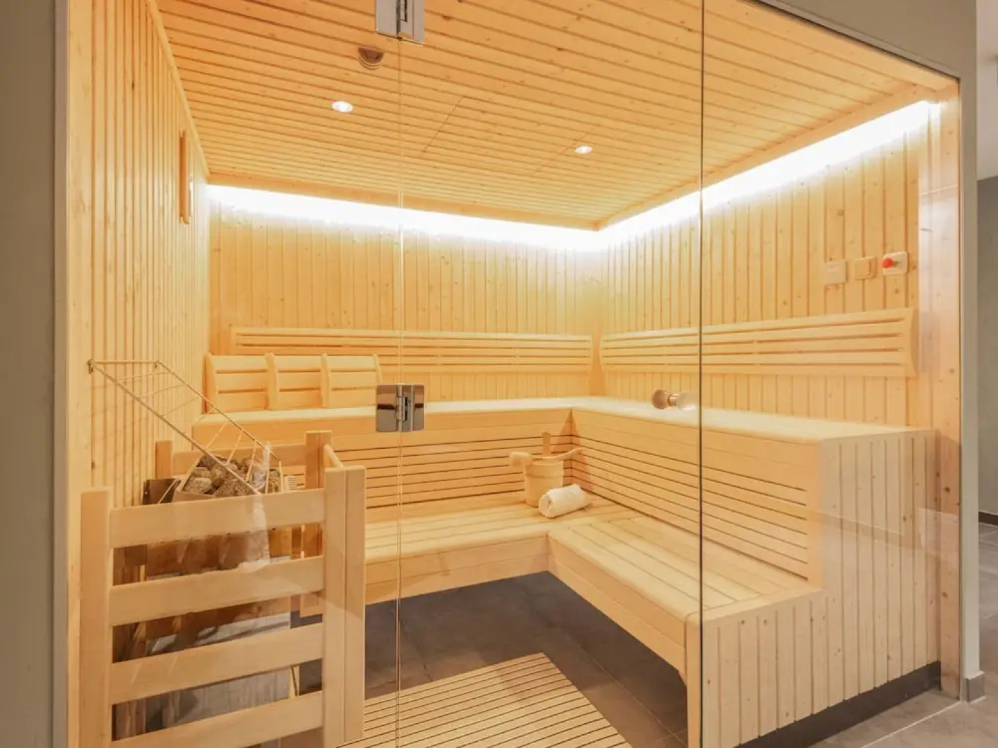 Chalet in Niedernsill Near Ski Slopes