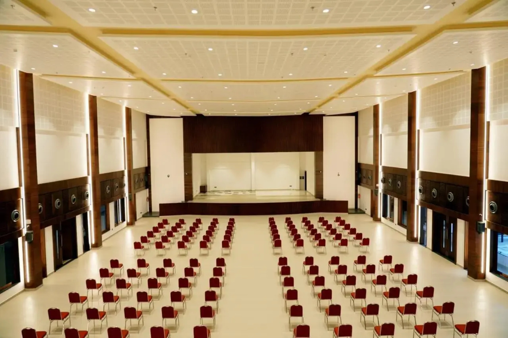 Ark Hotel And Convention Centre