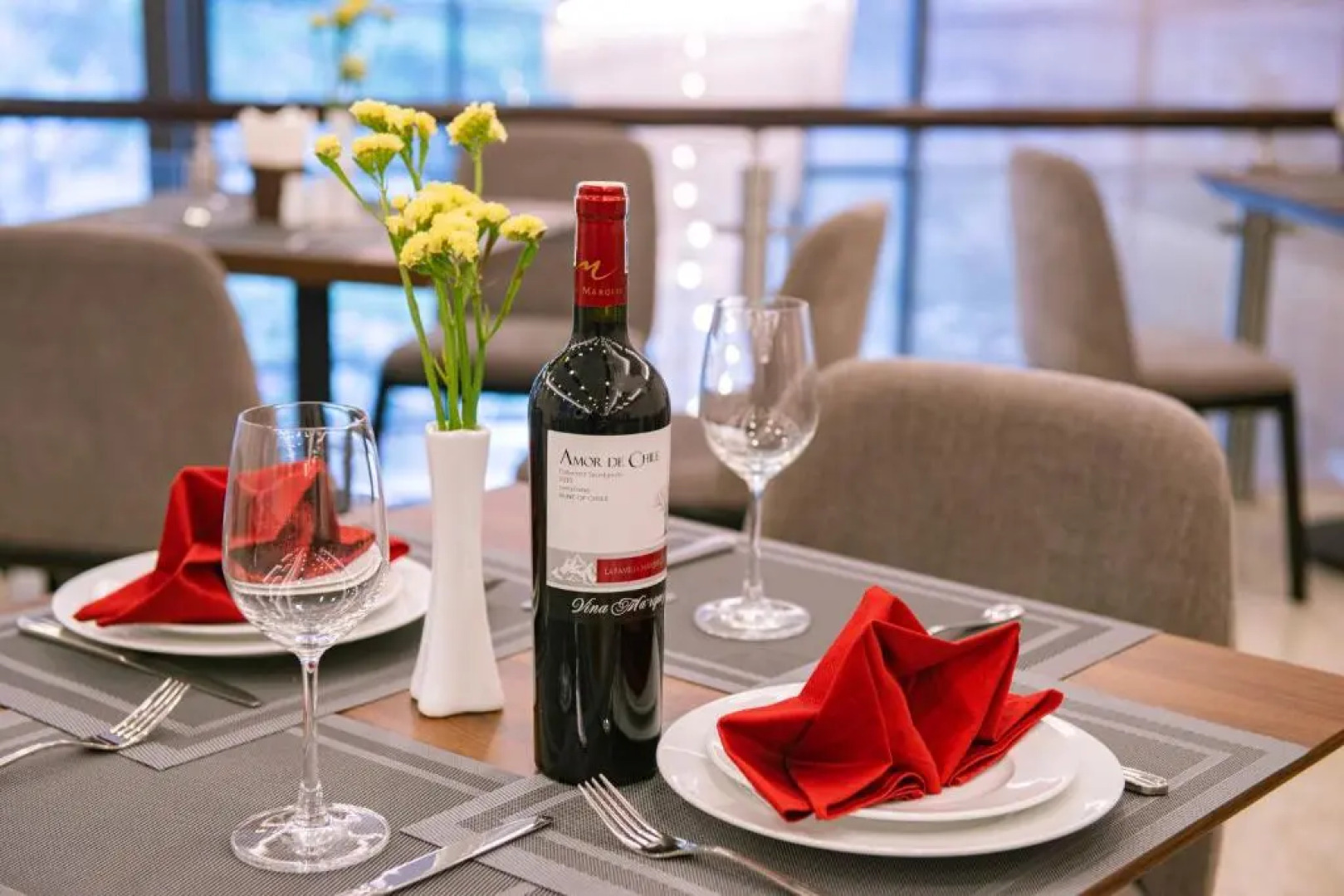 Western Skyline Hotel