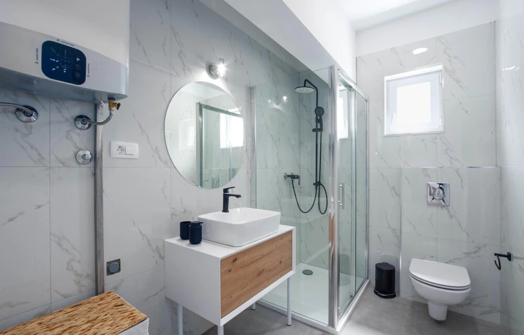 Beautiful Home in Zrnovnica With Wifi and 3 Bedrooms