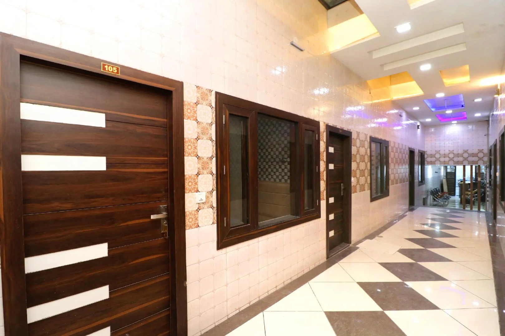 OYO Flagship 18478 Hotel Max