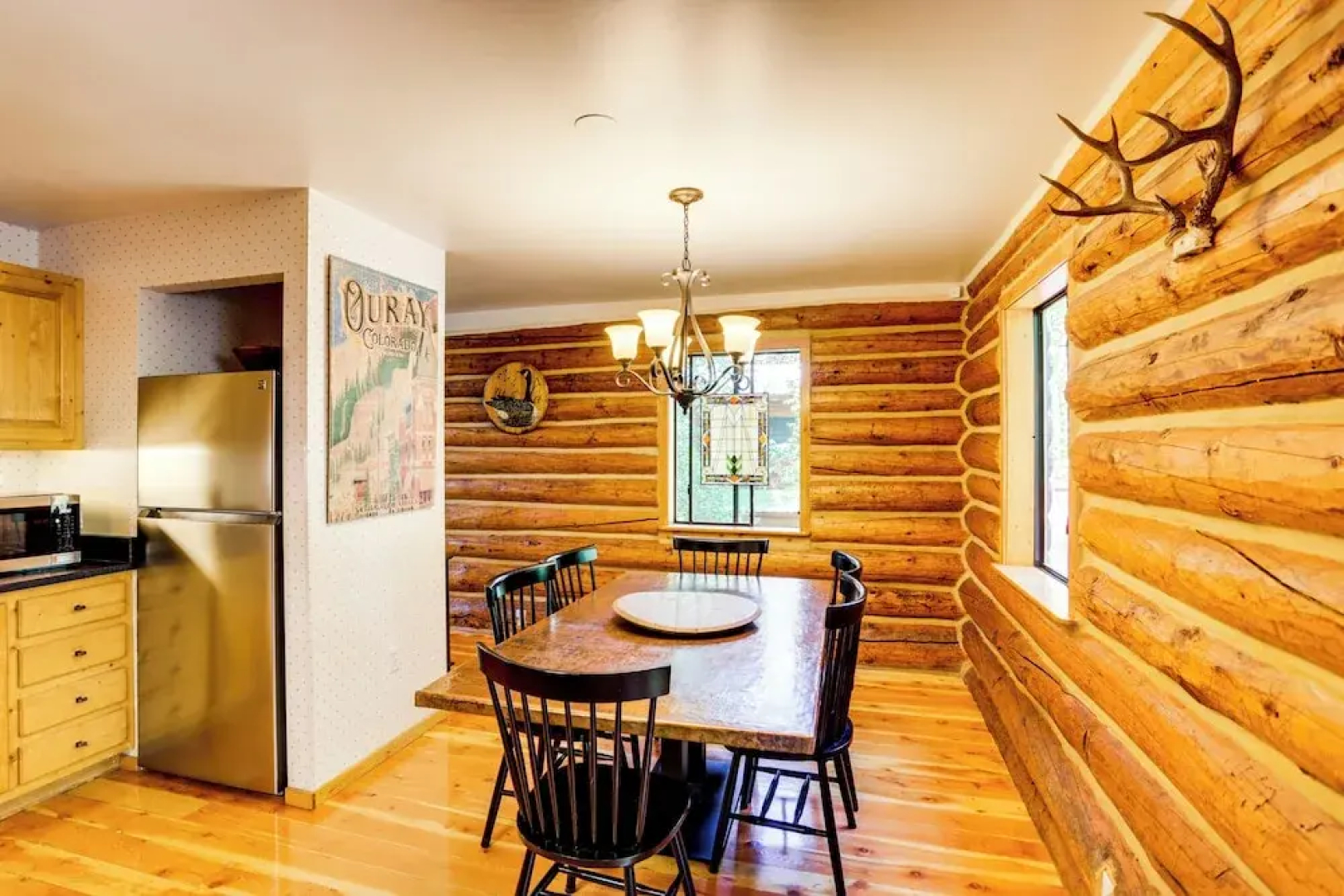 Cozy Ouray Apartment, Steps to Riverwalk Trail!