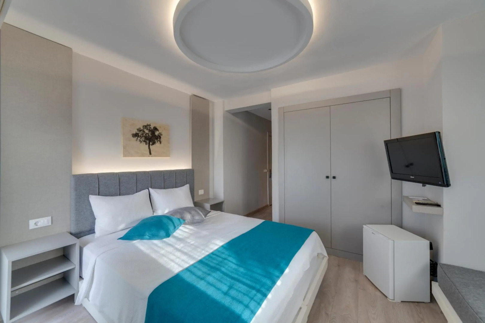 La Brezza Suite & Hotel