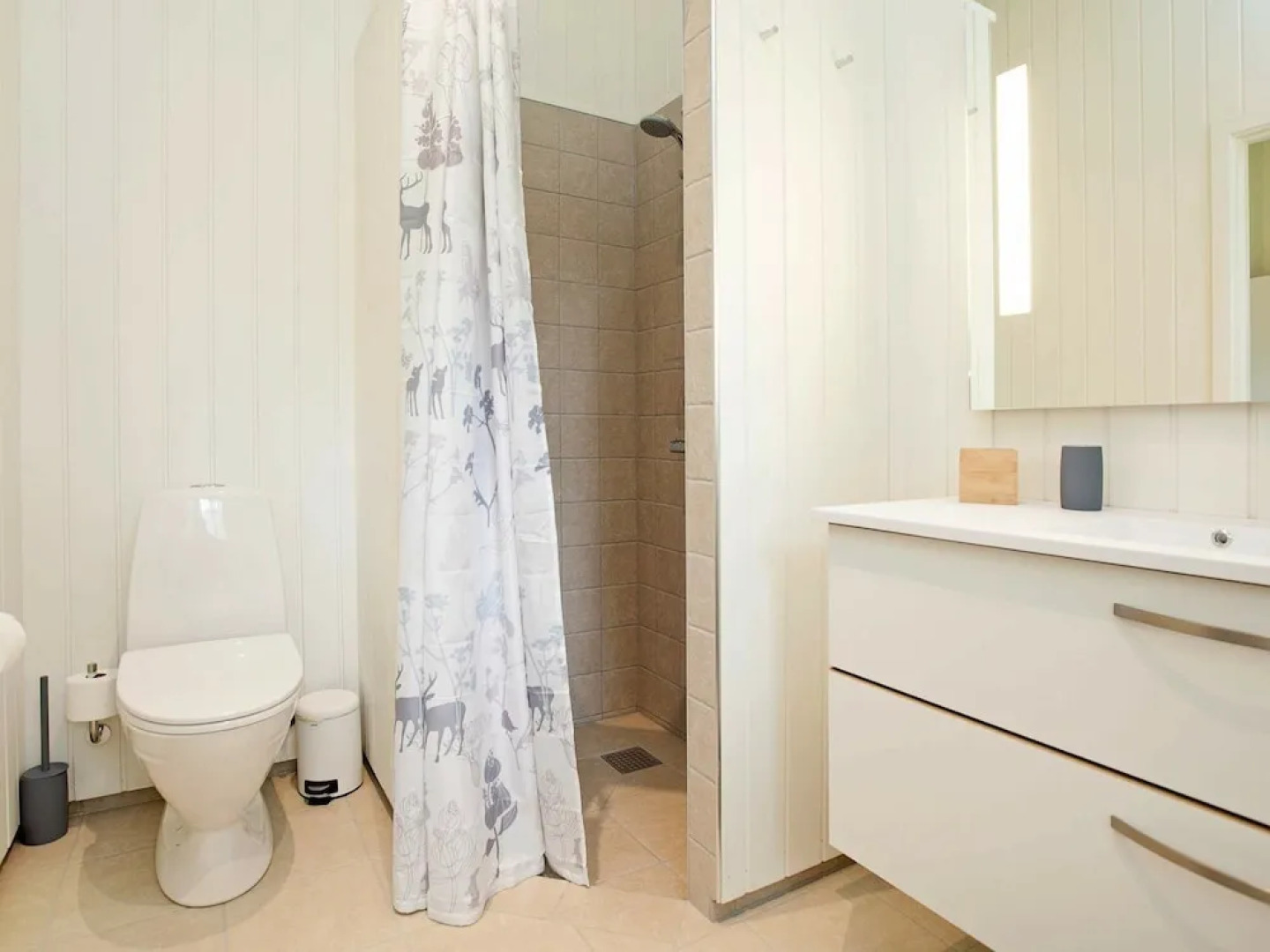 Picturesque Holiday Home in Jægerspris With Terrace